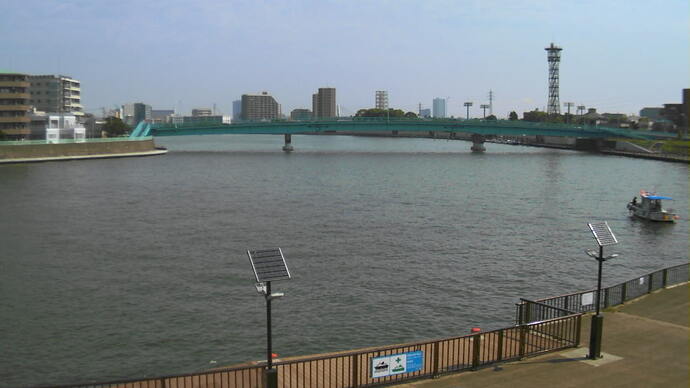 奥戸総合スポーツセンター船着場付近で撮影した平常時の中川の映像