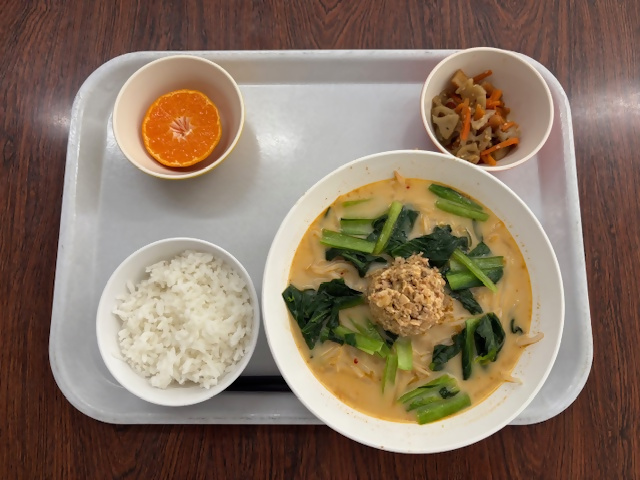 豆乳胡麻坦々うどん