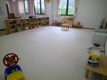 すくすくルーム