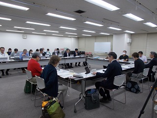 児童福祉審議会会場の画像